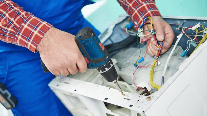 Gaziosmanpaşa İmmergas İmmergas çamaşır makinesi kart tamiri – Su almama arızası orijinal parça ile giderildi. - Teknik servis örneği